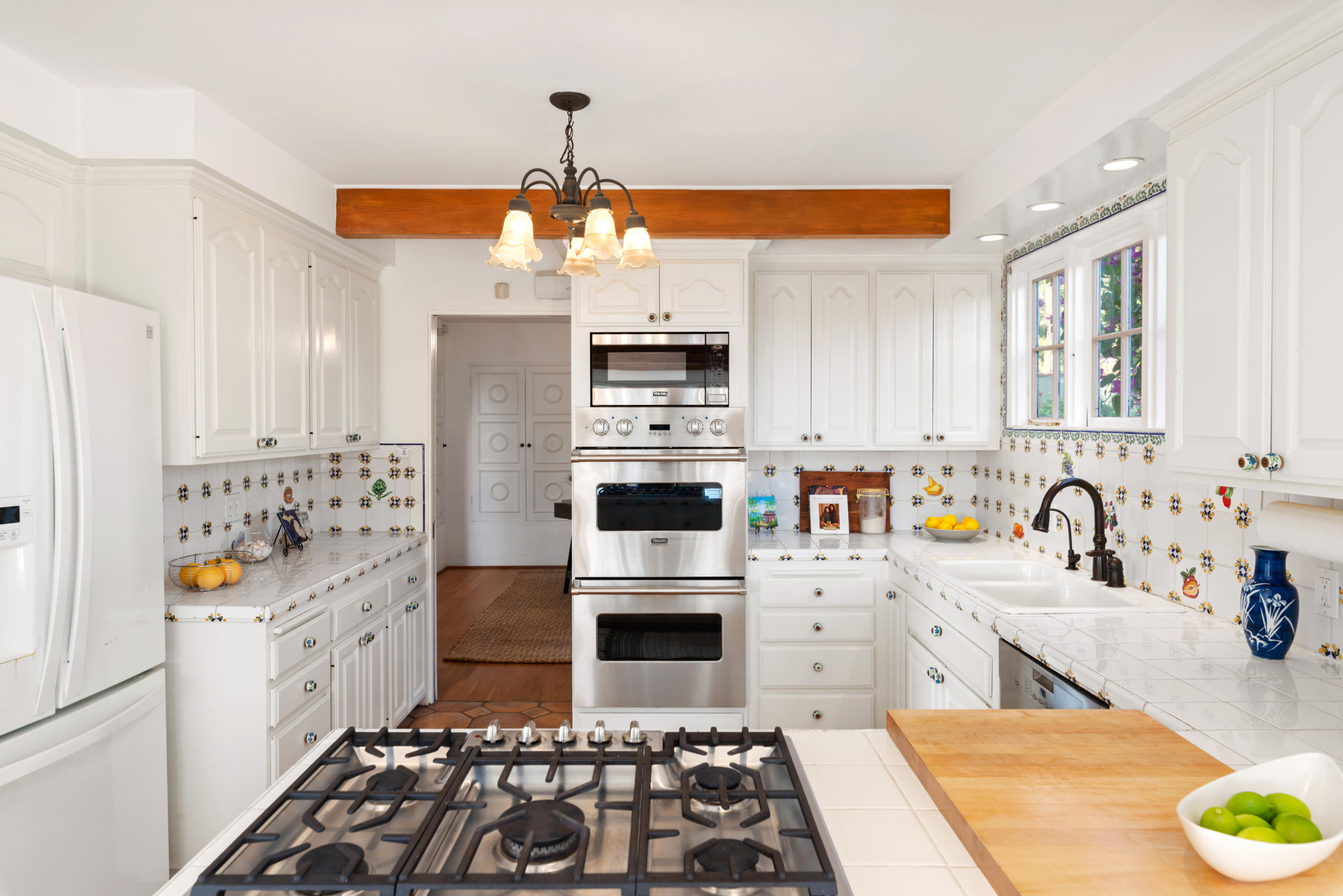 857 Cheltenham Road Santa Barbara, CA 93105 - Photo 15 of 31 857ChelthamRd_HiRes_018