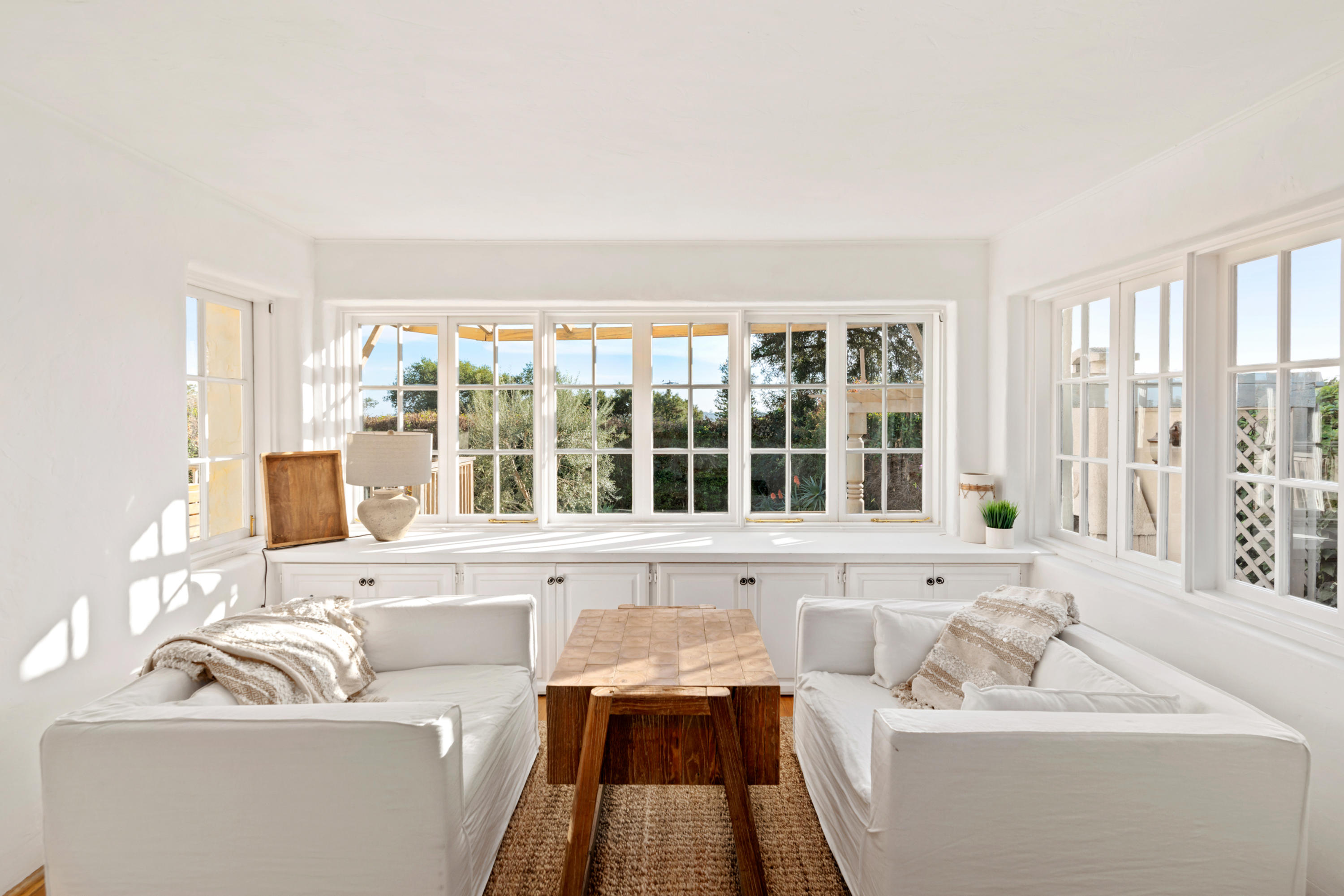 857 Cheltenham Road Santa Barbara, CA 93105 - Photo 20 of 31 857ChelthamRd_HiRes_027