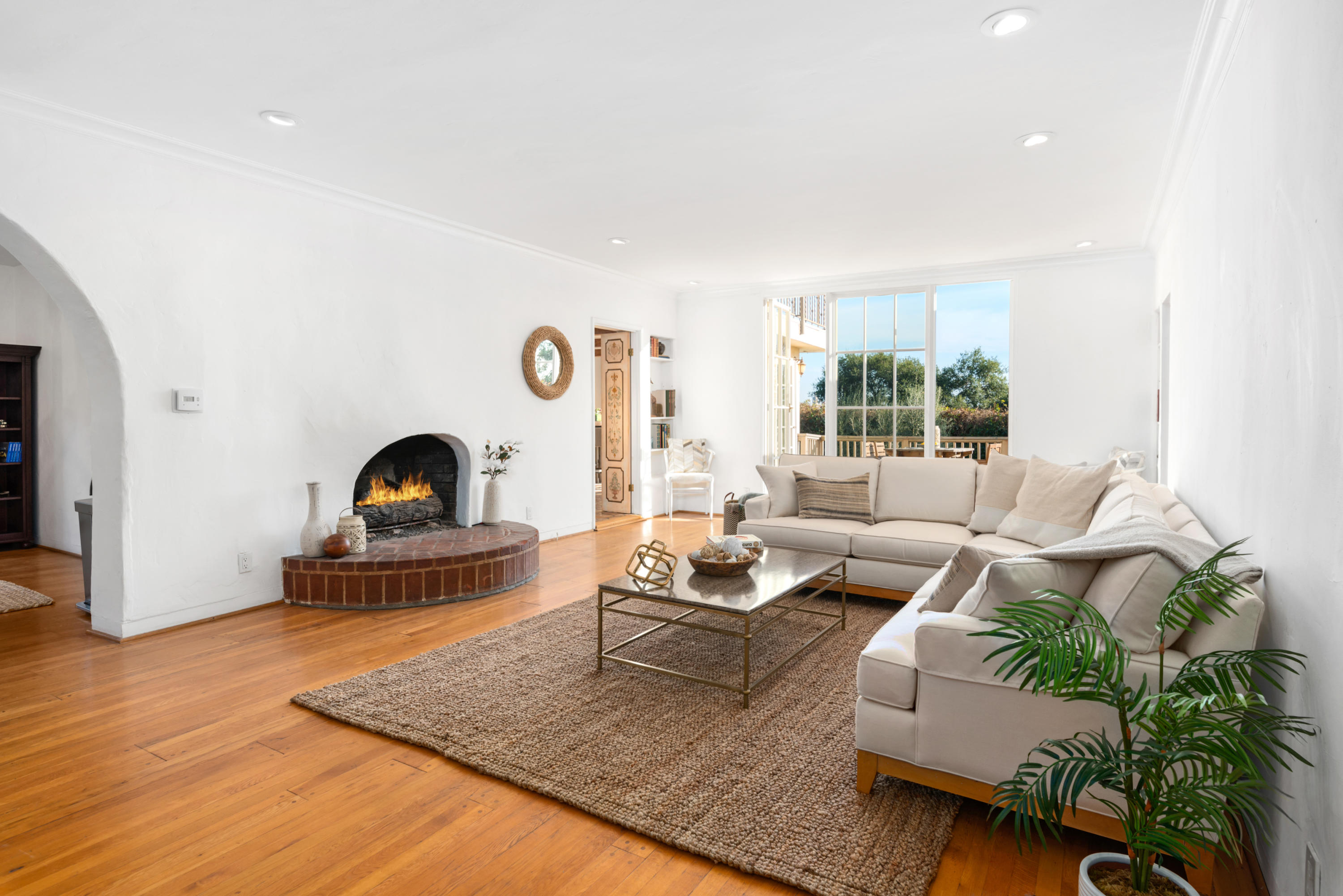 857 Cheltenham Road Santa Barbara, CA 93105 - Photo 4 of 31 857ChelthamRd_HiRes_008