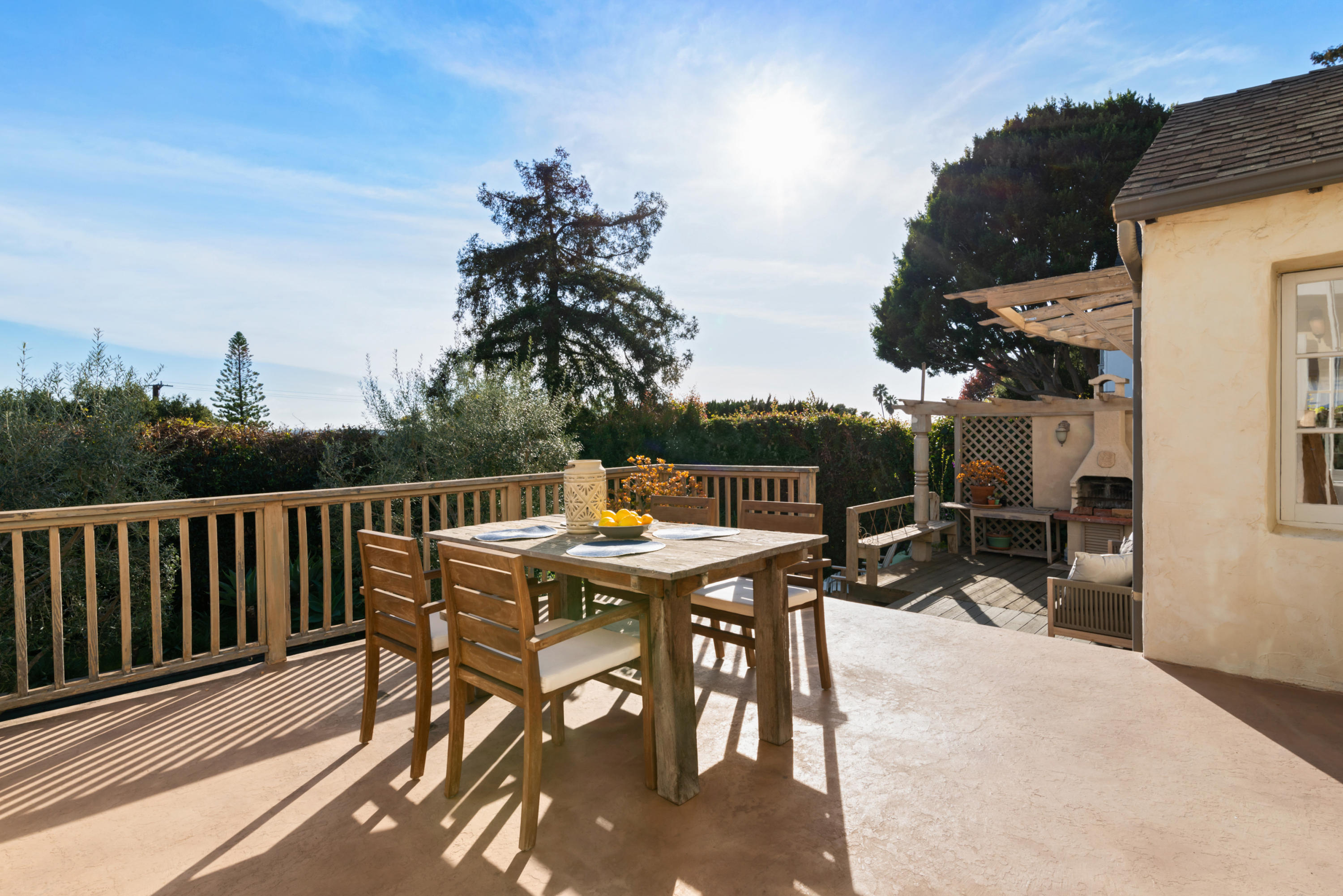 857 Cheltenham Road Santa Barbara, CA 93105 - Photo 5 of 31 857ChelthamRd_HiRes_045