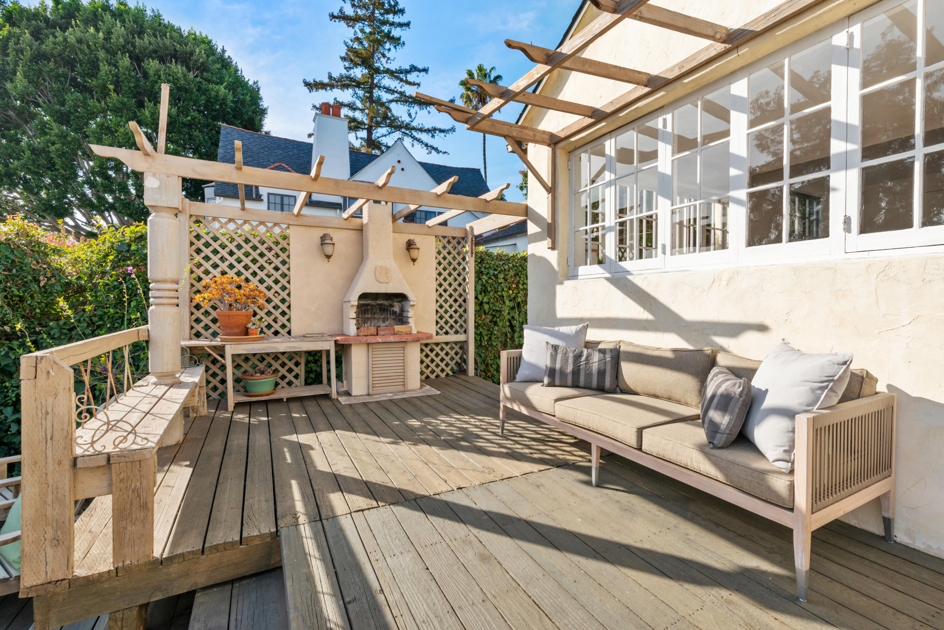 857 Cheltenham Road Santa Barbara, CA 93105 - Photo 6 of 31 857ChelthamRd_HiRes_047
