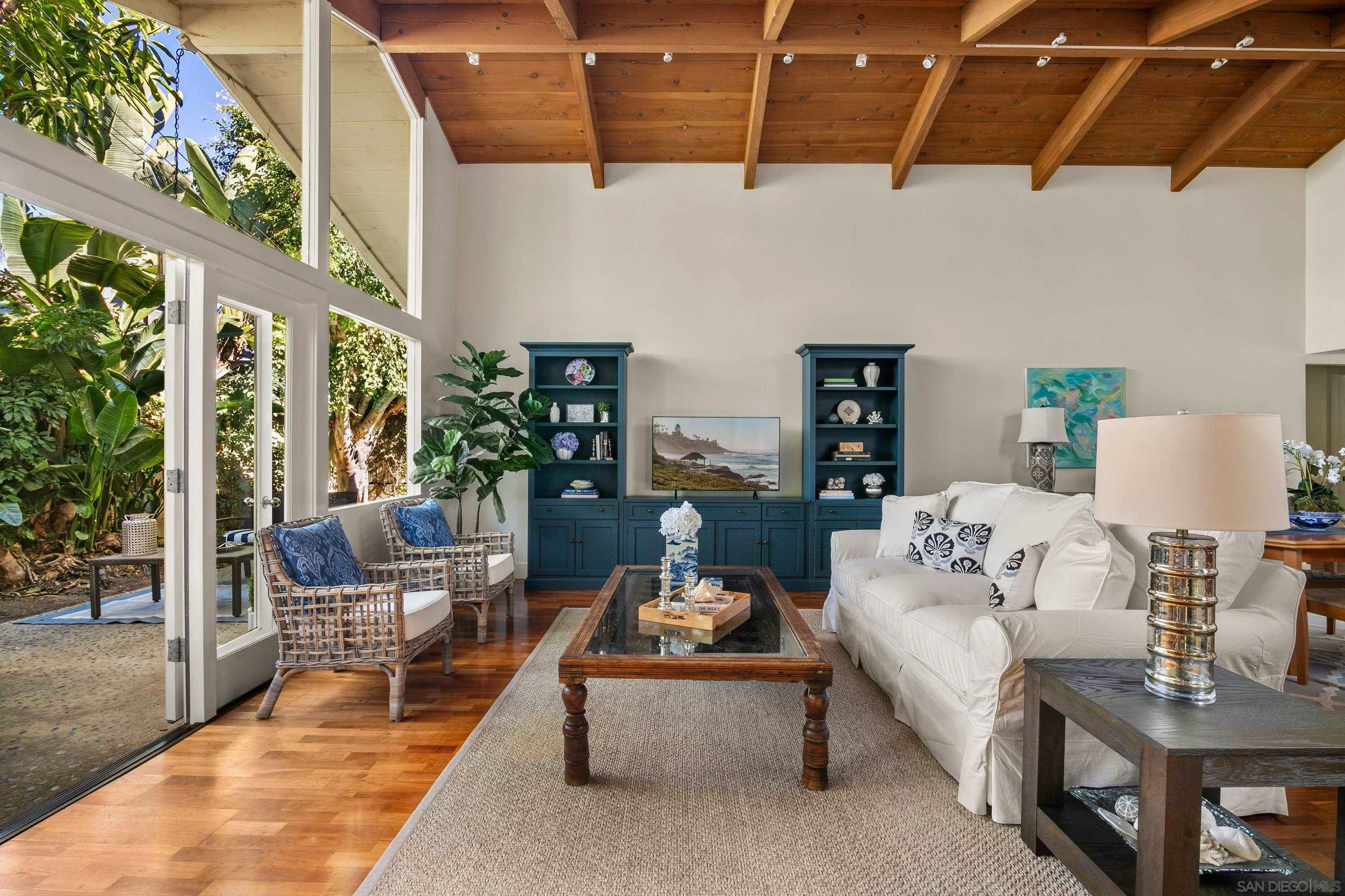 2122 Paseo Dorado La Jolla, CA 92037 - Photo 3 of 31 a outdoor living space with furniture