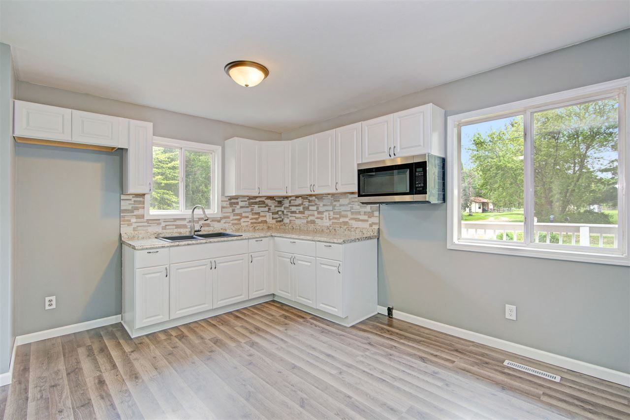 11507 Willard Road Montrose, MI 48457 - Photo 8 of 21 31381294-7.JPG