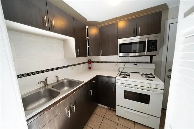 $699,999 | 1316 Admiral Boulevard, Kansas City, MO 64106