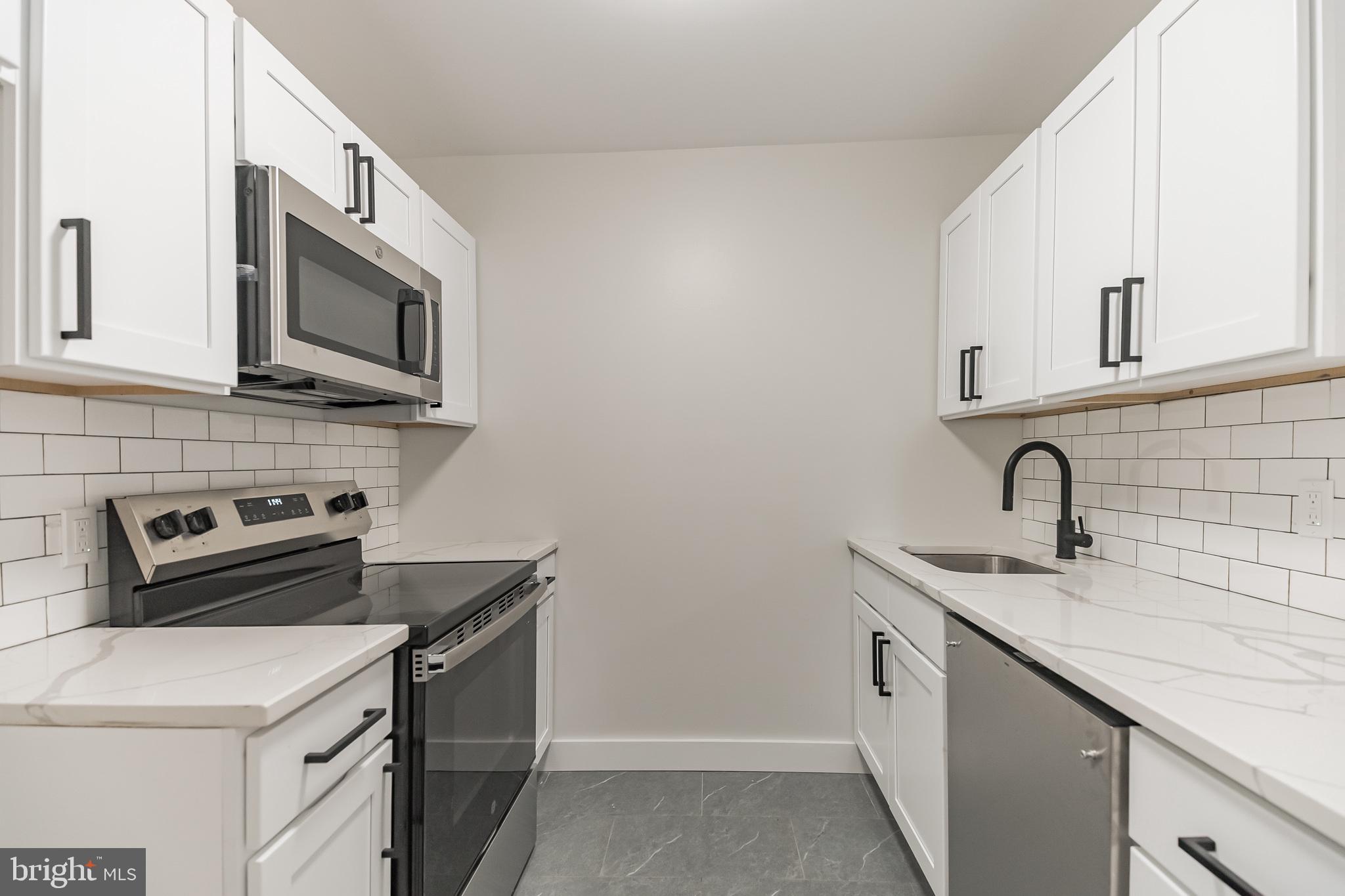25 South Church Road, Unit 35 Maple Shade, NJ 08052 - Photo 4 of 9