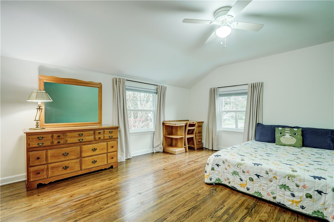 248 Wyndham Road Irondequoit, NY 14609 - Photo 18 of 32