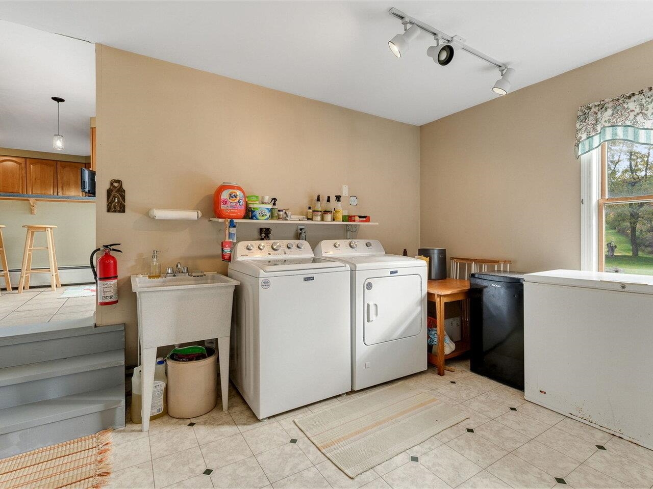 771 Robinson Road Ferrisburgh, VT 05456 - Photo 4 of 59