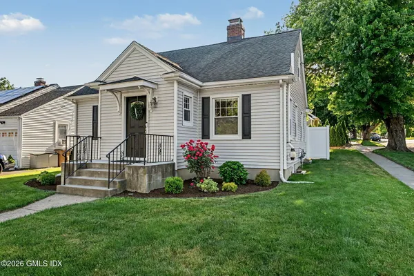 $699,999 | 158 Courtland Hill Street, Stamford, CT 06906
