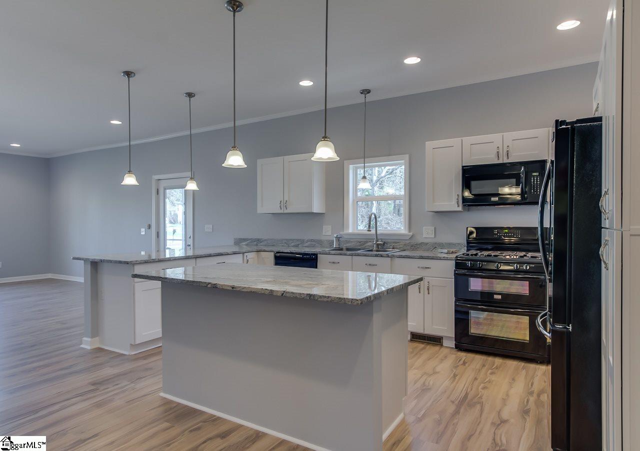 205 Highland Road Easley, SC 29640 - Photo 12 of 36