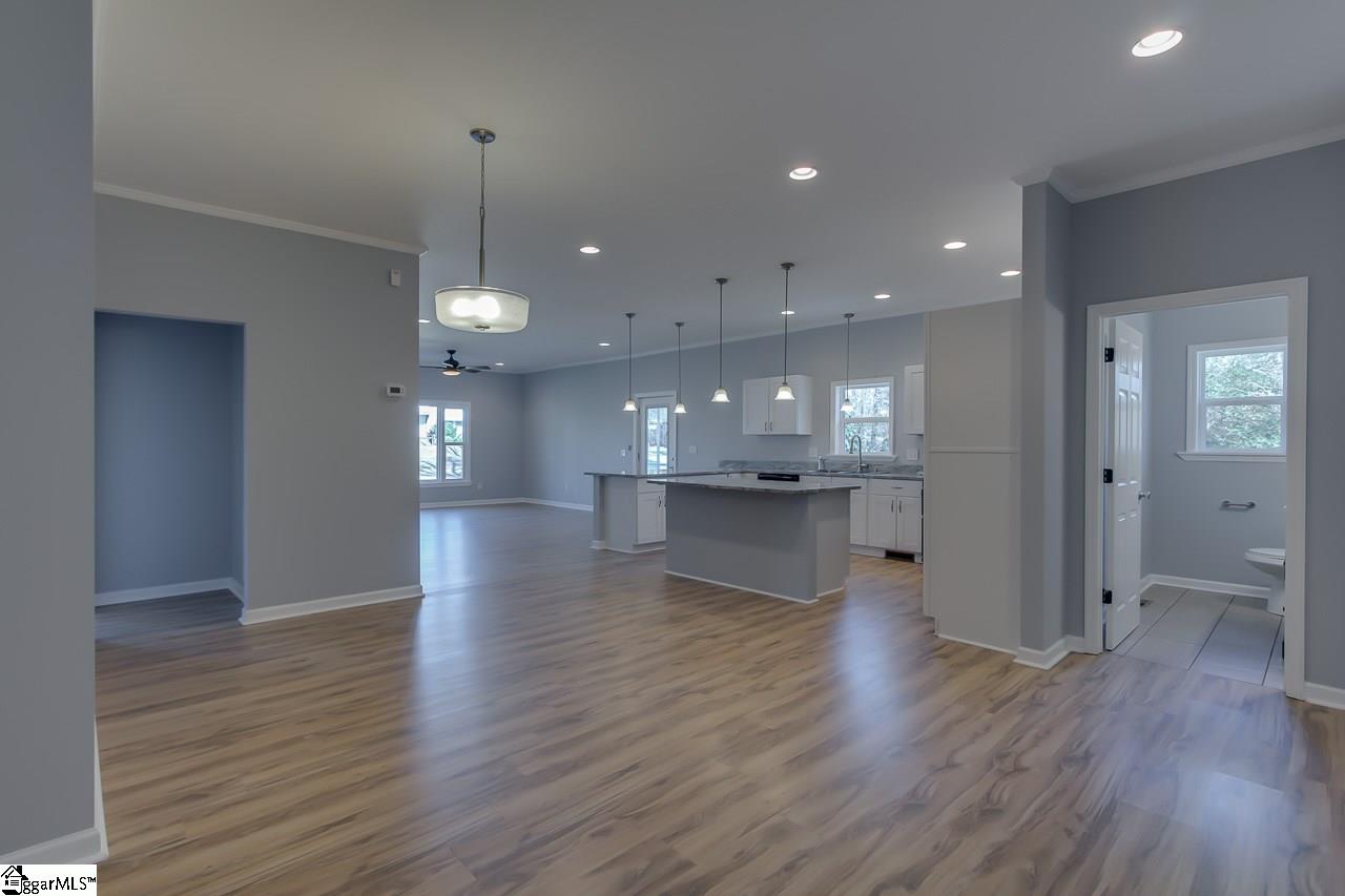 205 Highland Road Easley, SC 29640 - Photo 13 of 36