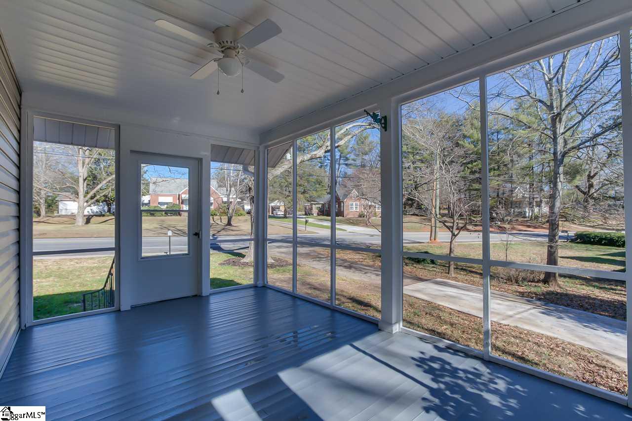 205 Highland Road Easley, SC 29640 - Photo 4 of 36