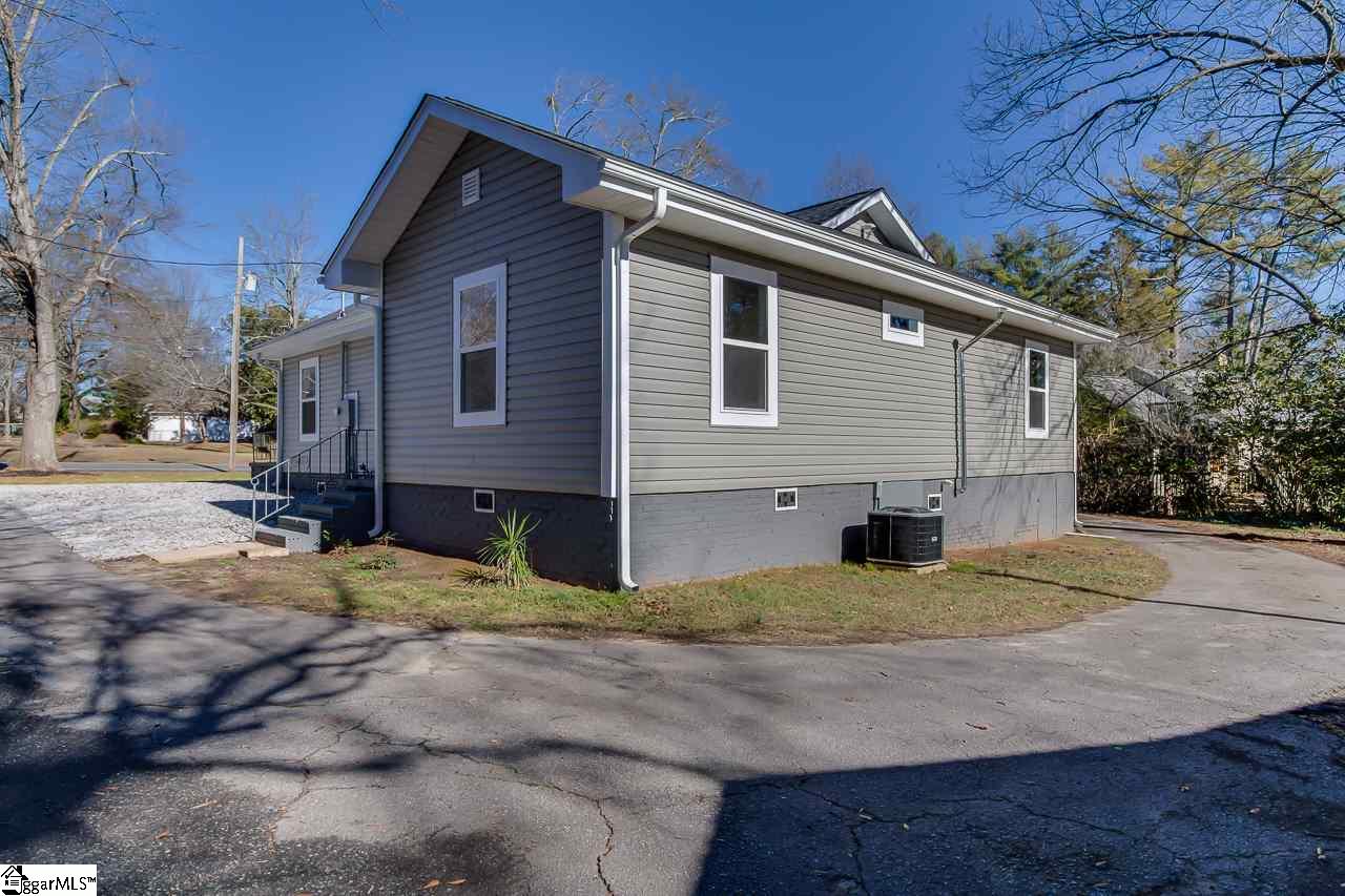 205 Highland Road Easley, SC 29640 - Photo 34 of 36