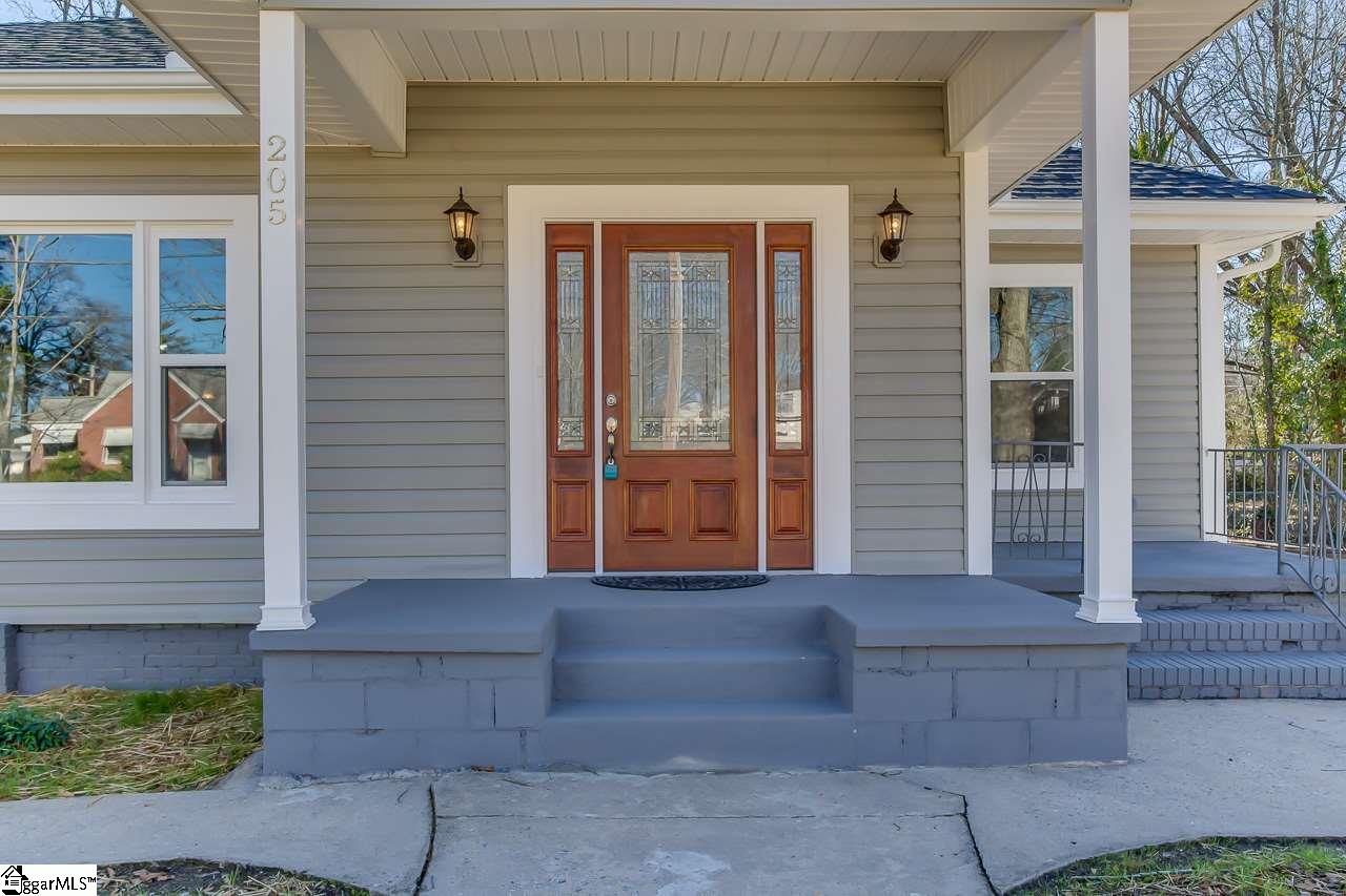 205 Highland Road Easley, SC 29640 - Photo 6 of 36