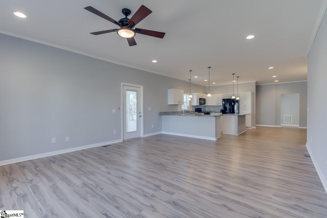 205 Highland Road Easley, SC 29640 - Photo 10 of 36