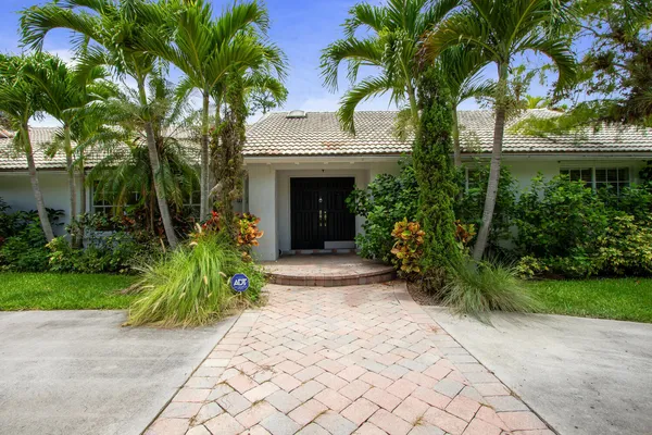 $10,000 | 12327 Quercus Lane, Wellington, FL 33414