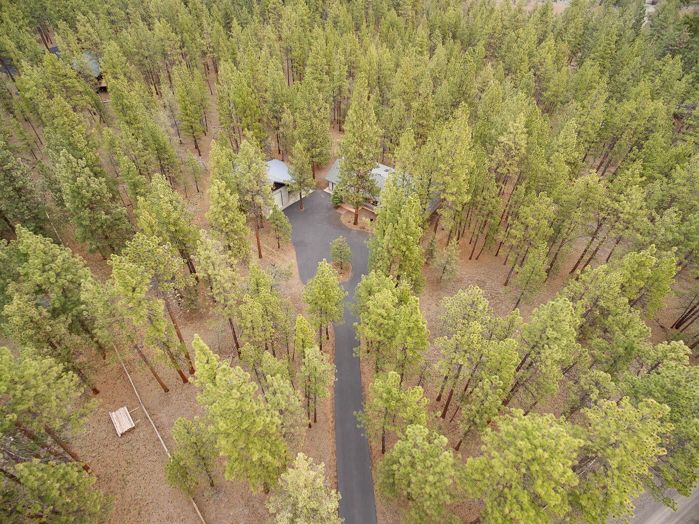 69320 Deer Ridge Road Sisters, OR 97759 - Photo 1 of 39 1