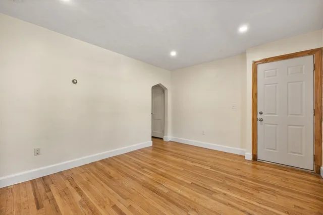 $1,950 | 19 Beechcroft Street, Unit 2, Boston, MA 02135