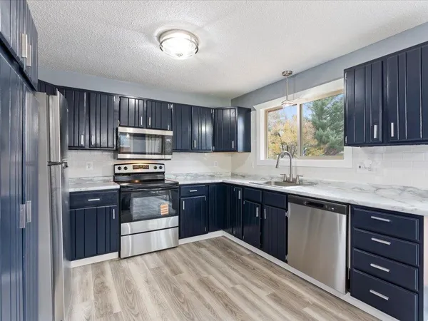 $349,900 | 12654 Knollwood Drive, Baxter, MN 56425
