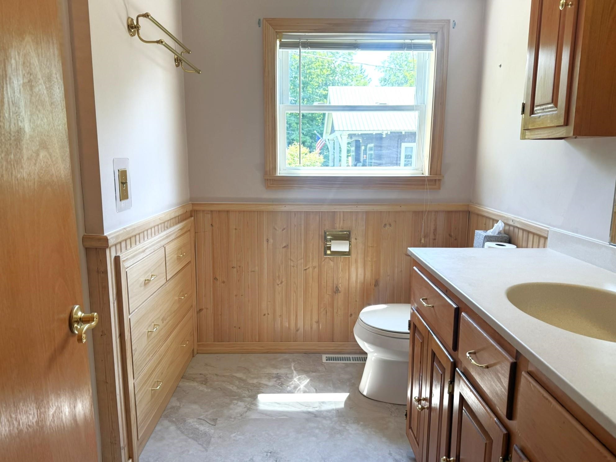 112 Terrace Hill Road Hardwick, VT 05843 - Photo 17 of 33