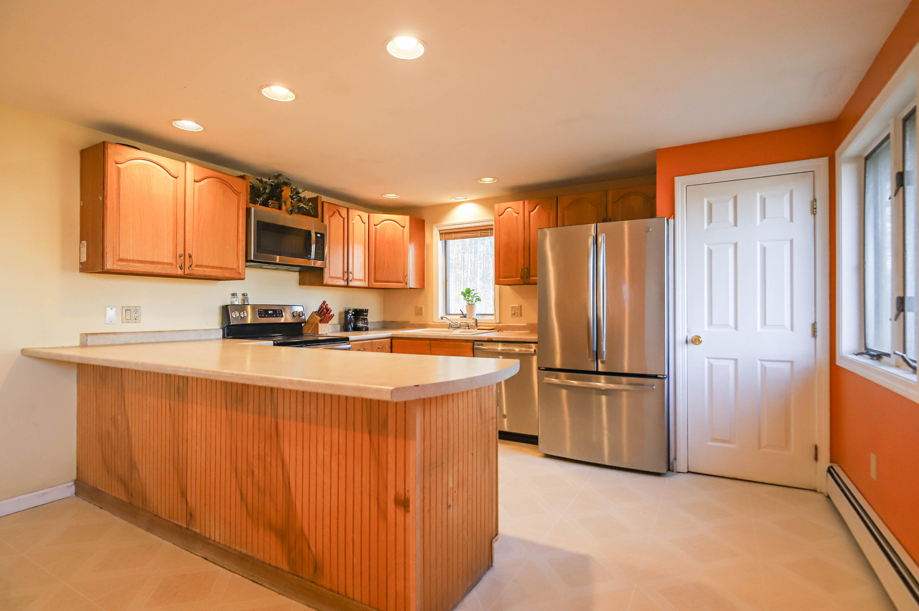 9 Lunt Street Biddeford, ME 04005 - Photo 2 of 18 9 Lunt St Biddeford -13