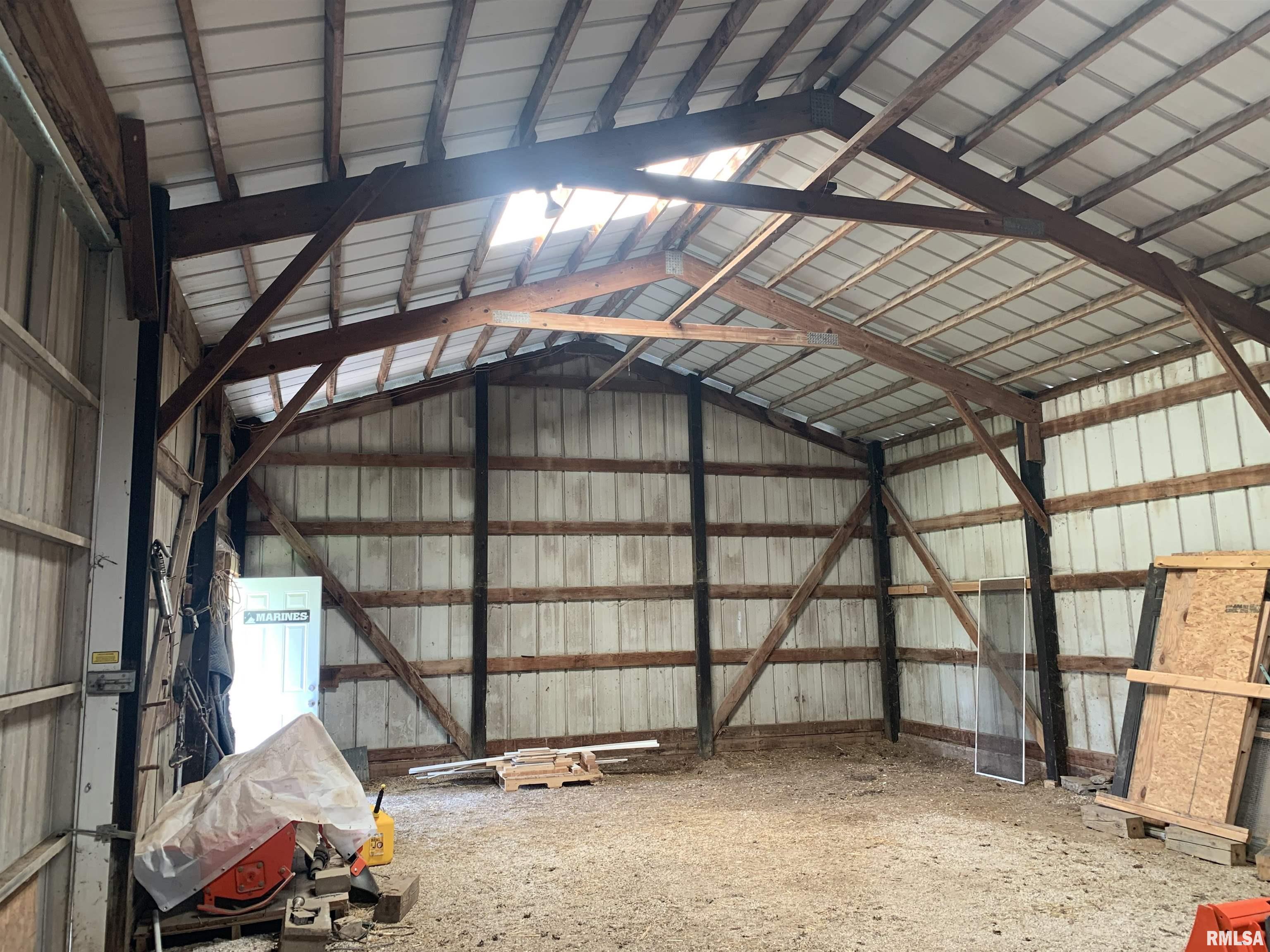 2911 Highway 96 Sutter, IL 62373 - Photo 5 of 24
