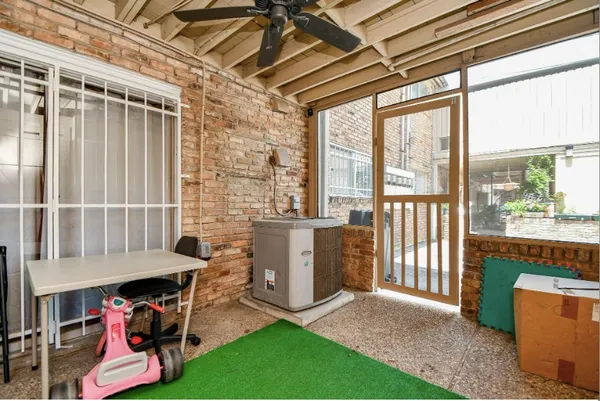 $1,595 | 7233 Beechnut Street, Unit A, Houston, TX 77074