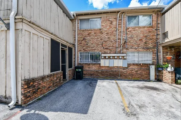 $1,595 | 7233 Beechnut Street, Unit A, Houston, TX 77074