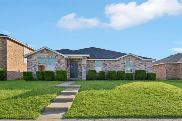 $293,000 | 3037 Paint Brush Place, Lancaster, TX 75134