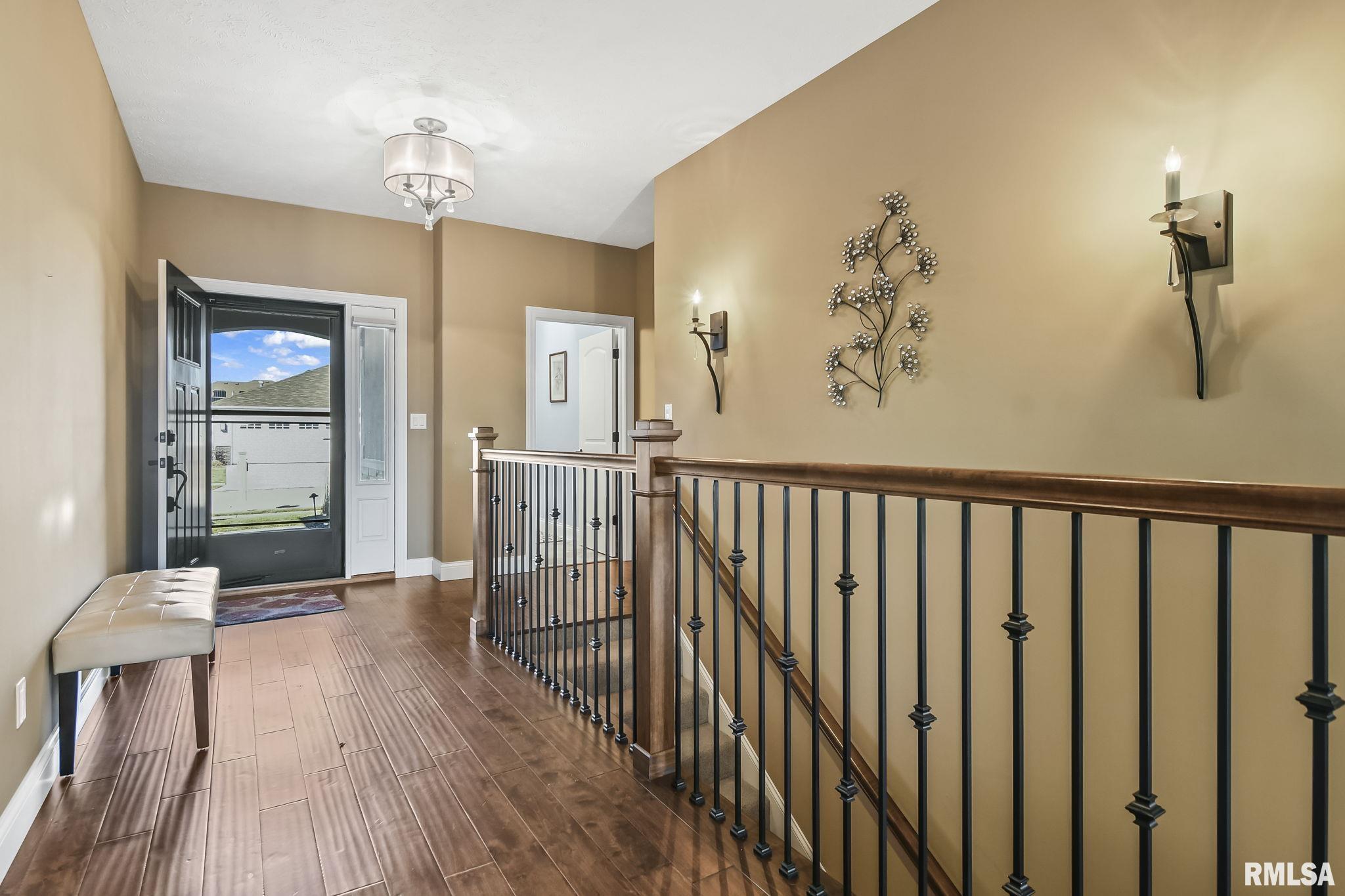 3960 Waterstone Way Springfield, IL 62711 - Photo 3 of 33