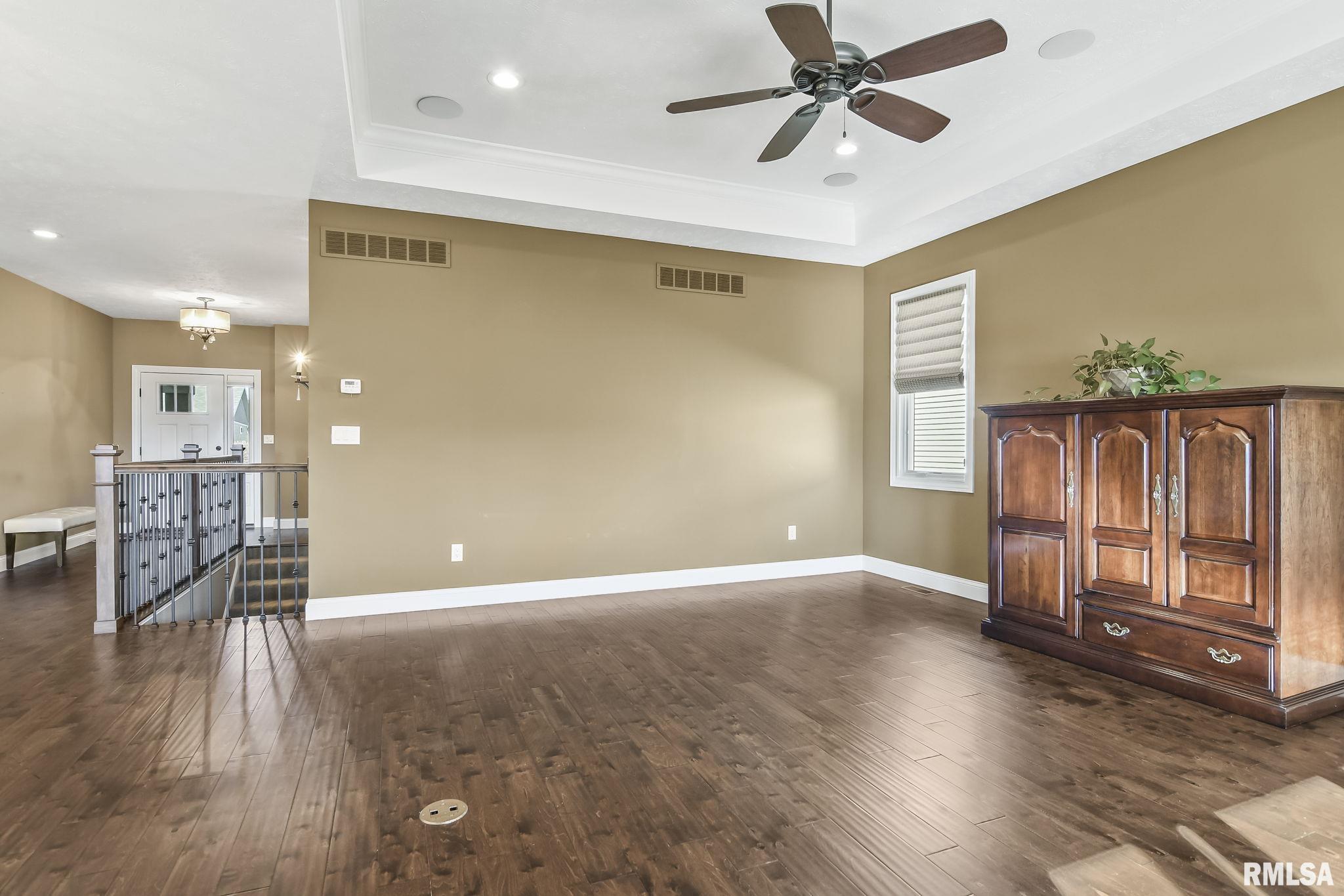 3960 Waterstone Way Springfield, IL 62711 - Photo 4 of 33