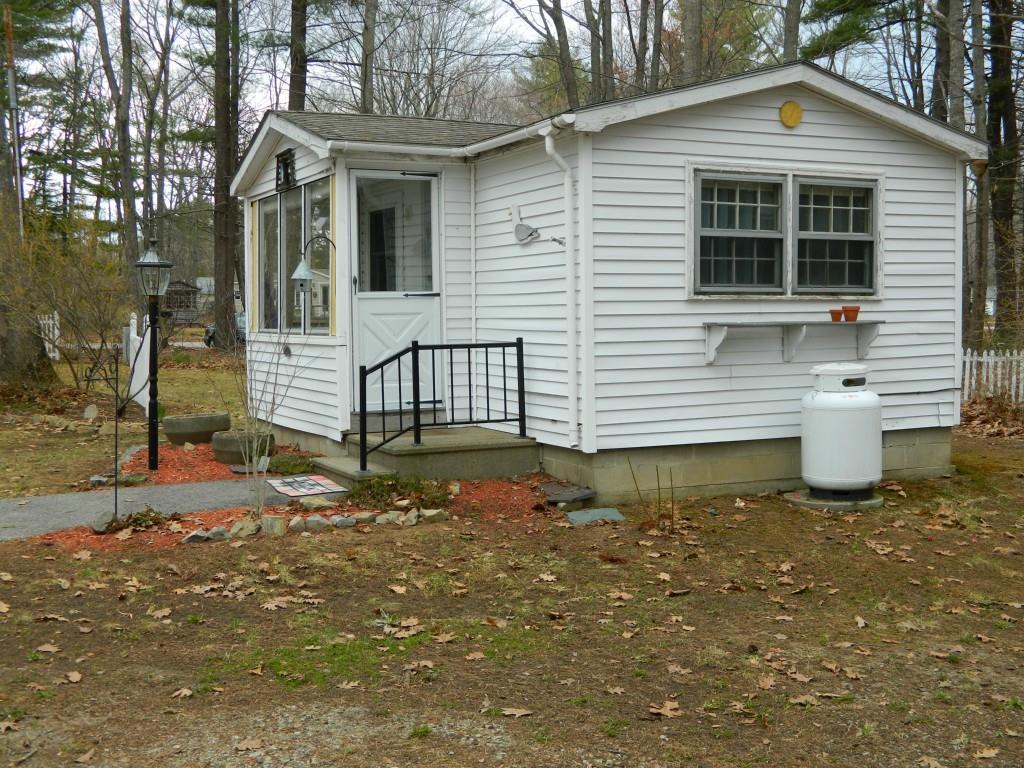 42 Charlie Loop Wells, ME 04090 - Photo 13 of 19 Cute As A Button Seasonal Guest Cottage