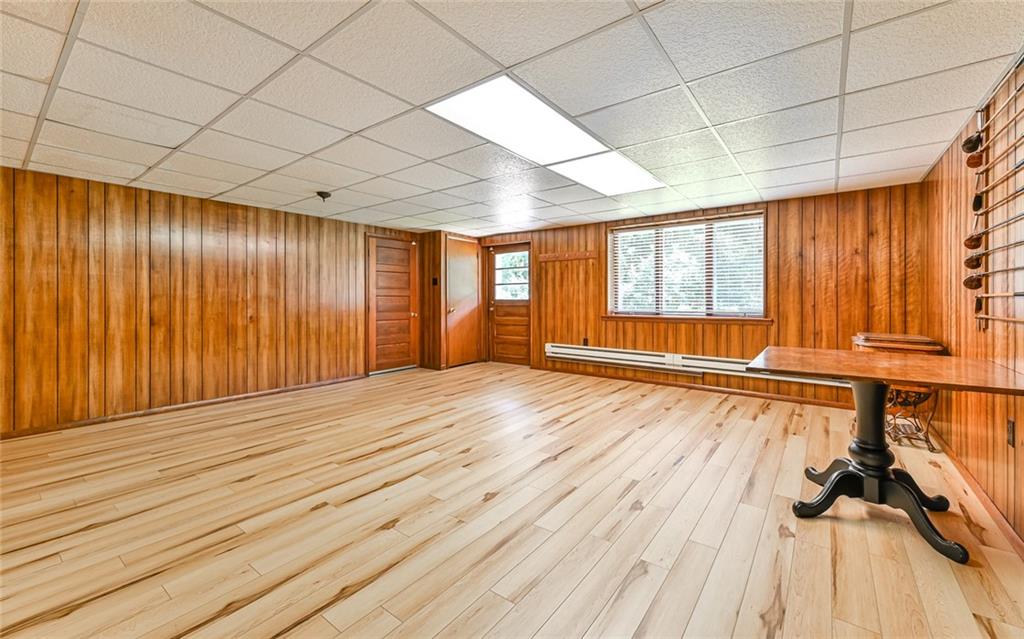 2371 Oakview Drive Pittsburgh, PA 15237 - Photo 22 of 25 a view of an empty room with a window