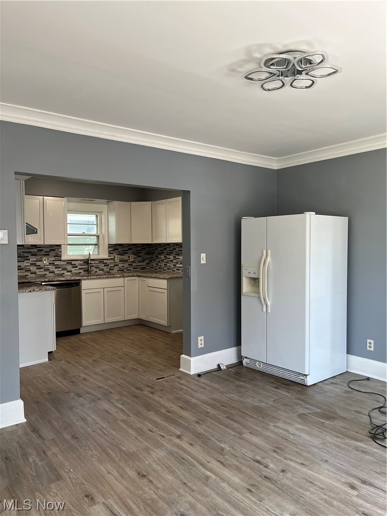 22502 Chardon Road Euclid, OH 44117 - Photo 8 of 24 Gallery Image 8