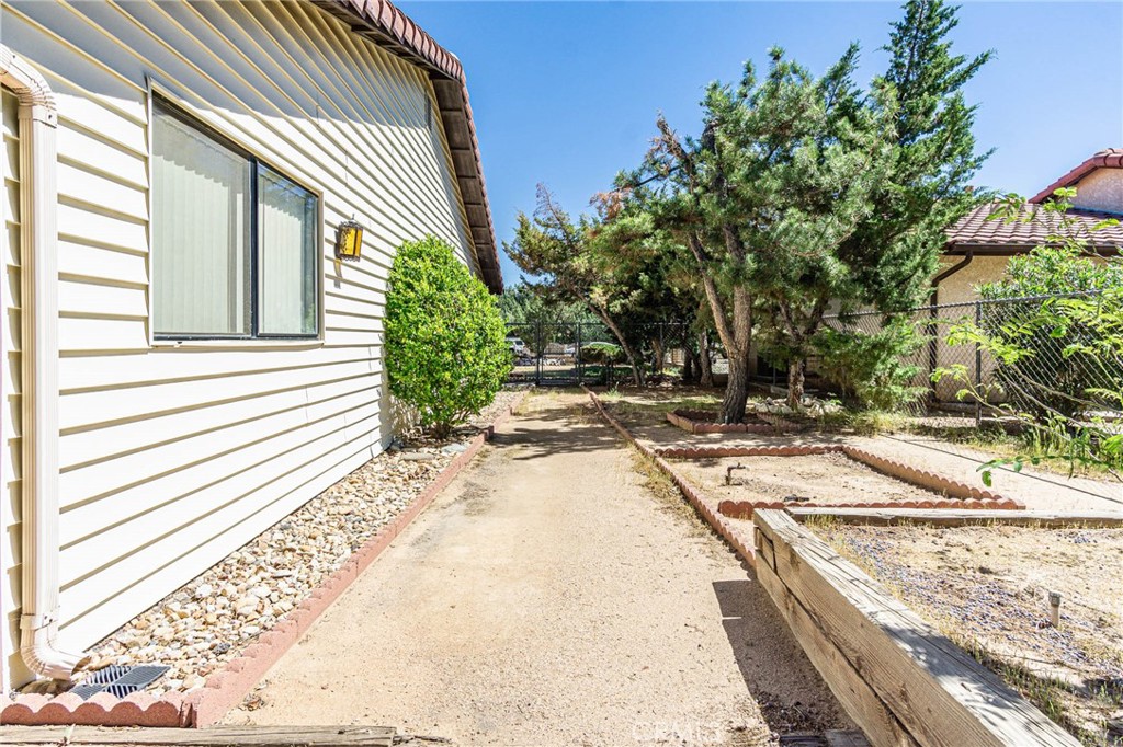 7040 Kenyon Avenue Hesperia, CA 92345 - Photo 63 of 75