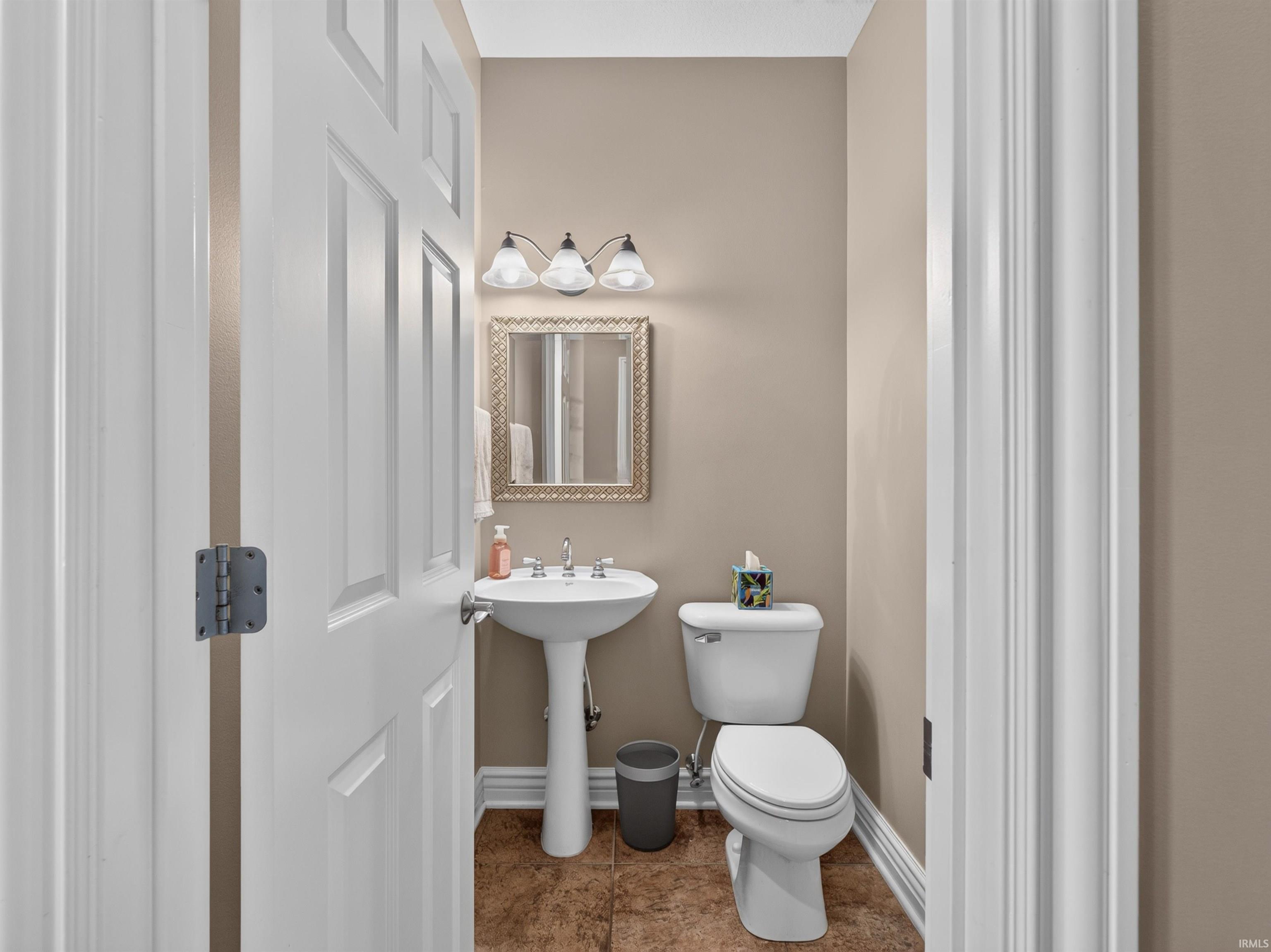 12223 Leo Road Fort Wayne, IN 46845 - Photo 40 of 50