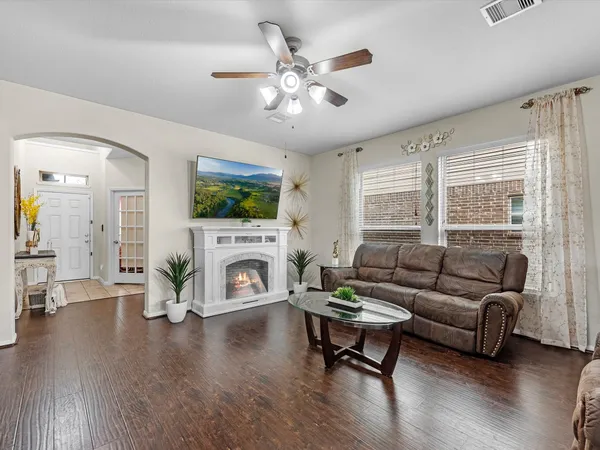 $335,000 | 10518 Sun River Falls Drive, Humble, TX 77396