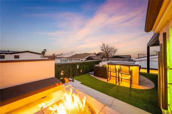 $30,000 | 2037 East Ocean Boulevard, Newport Beach, CA 92661