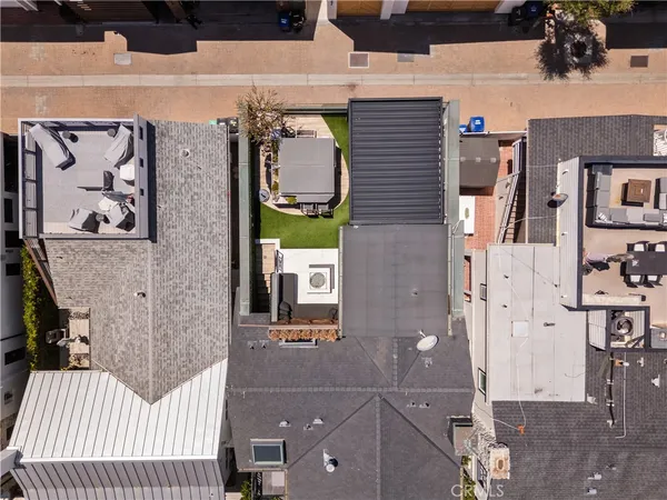 $30,000 | 2037 East Ocean Boulevard, Newport Beach, CA 92661