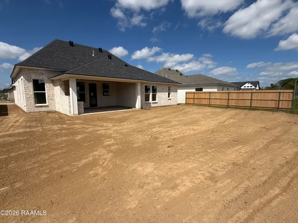 $391,230 | 105 Fountain Mdw Drive, Broussard, LA 70518