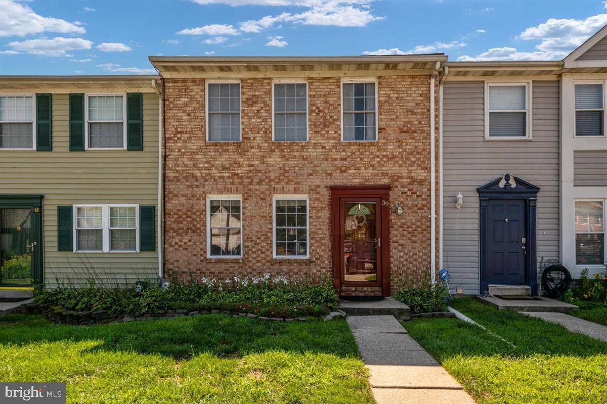 39 Luffing Court Baltimore, MD 21221 - Photo 1 of 38 Gallery Image 1