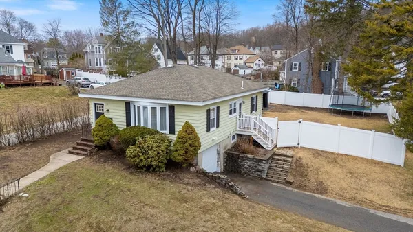 $589,900 | 84 Groveland Street, Haverhill, MA 01830