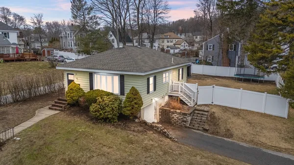 $589,900 | 84 Groveland Street, Haverhill, MA 01830