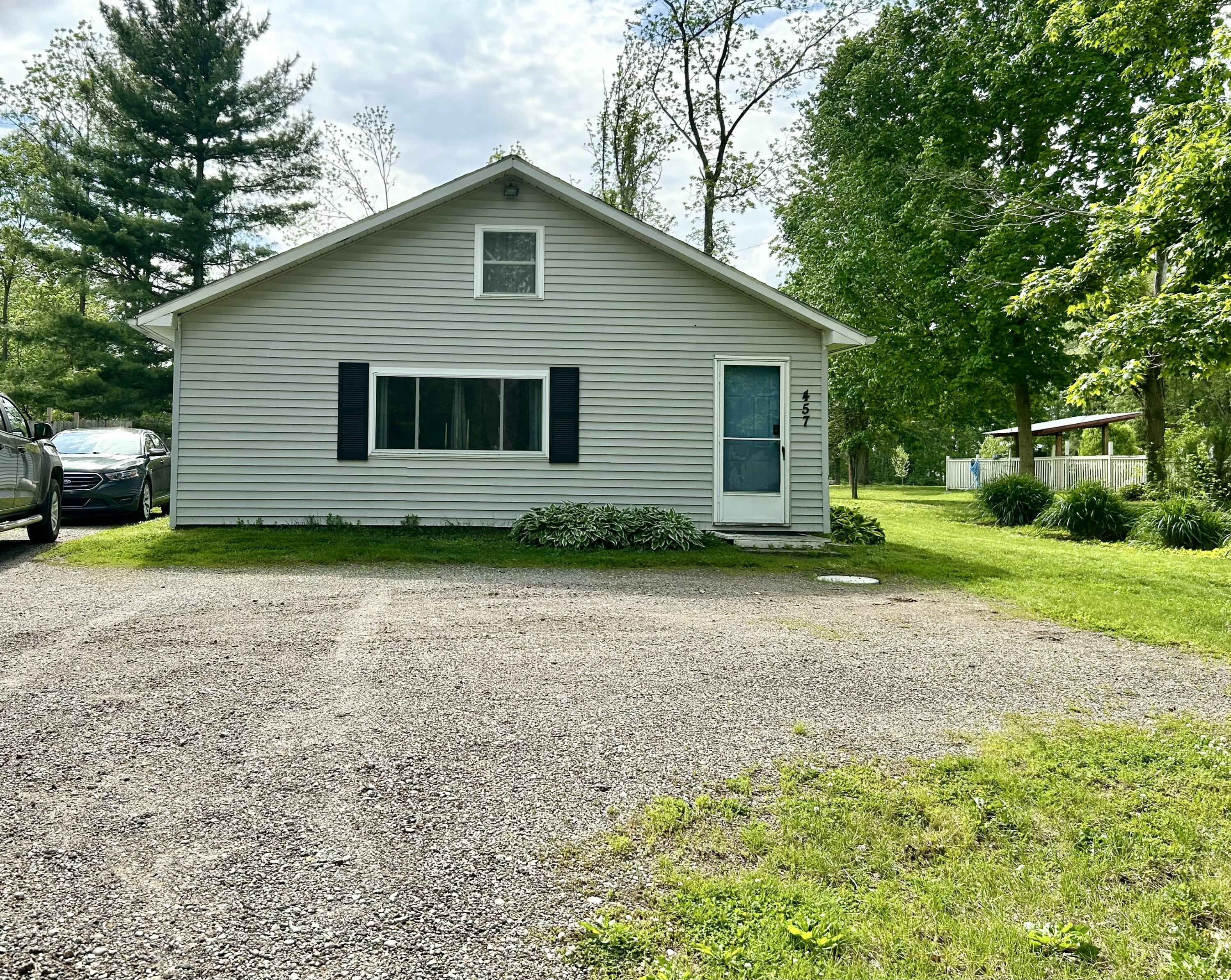 457 South Burr Oak Road Colon, MI 49040 - Photo 2 of 18 IMG_8803