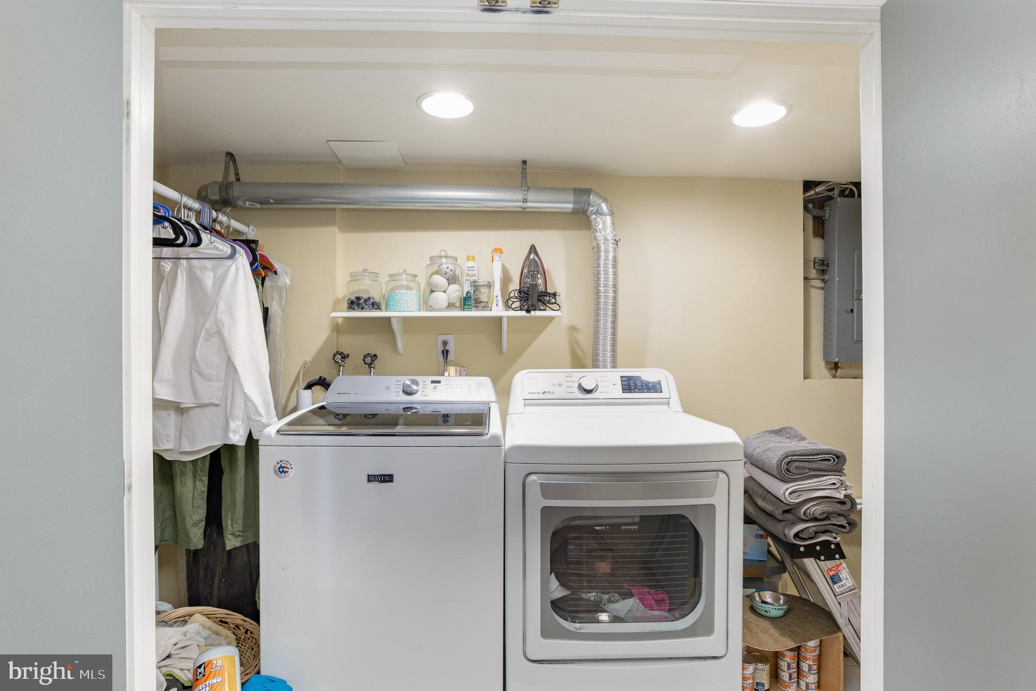 4407 Sedgwick Road Baltimore, MD 21210 - Photo 34 of 42 a utility room with washer and dryer