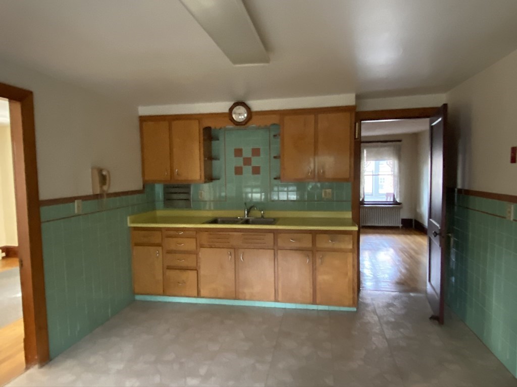 5 Maple Street Ware, MA 01082 - Photo 14 of 40