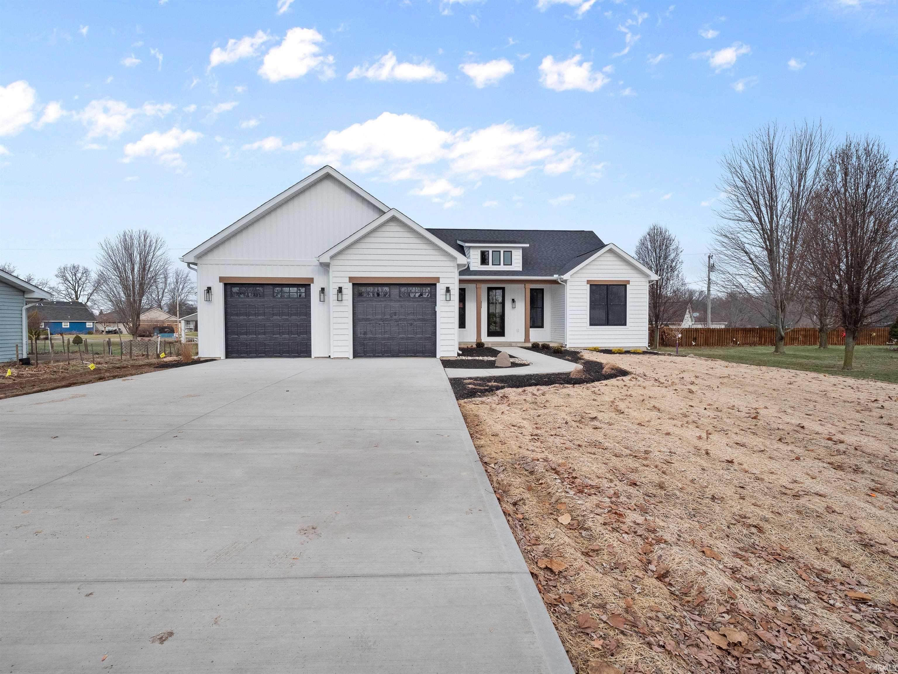 9186 East Snow White Road Cromwell, IN 46732 - Photo 4 of 36