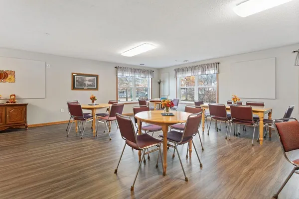 $219,000 | 2231 North Penn Place, Unit 201, St. Paul, MN 55109