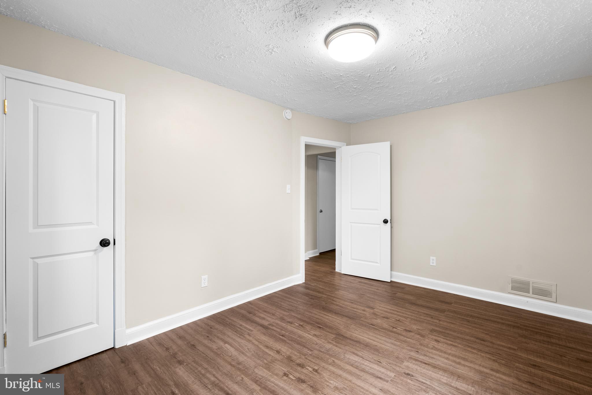 3005 Collins Avenue Silver Spring, MD 20902 - Photo 17 of 24 Gallery Image 17