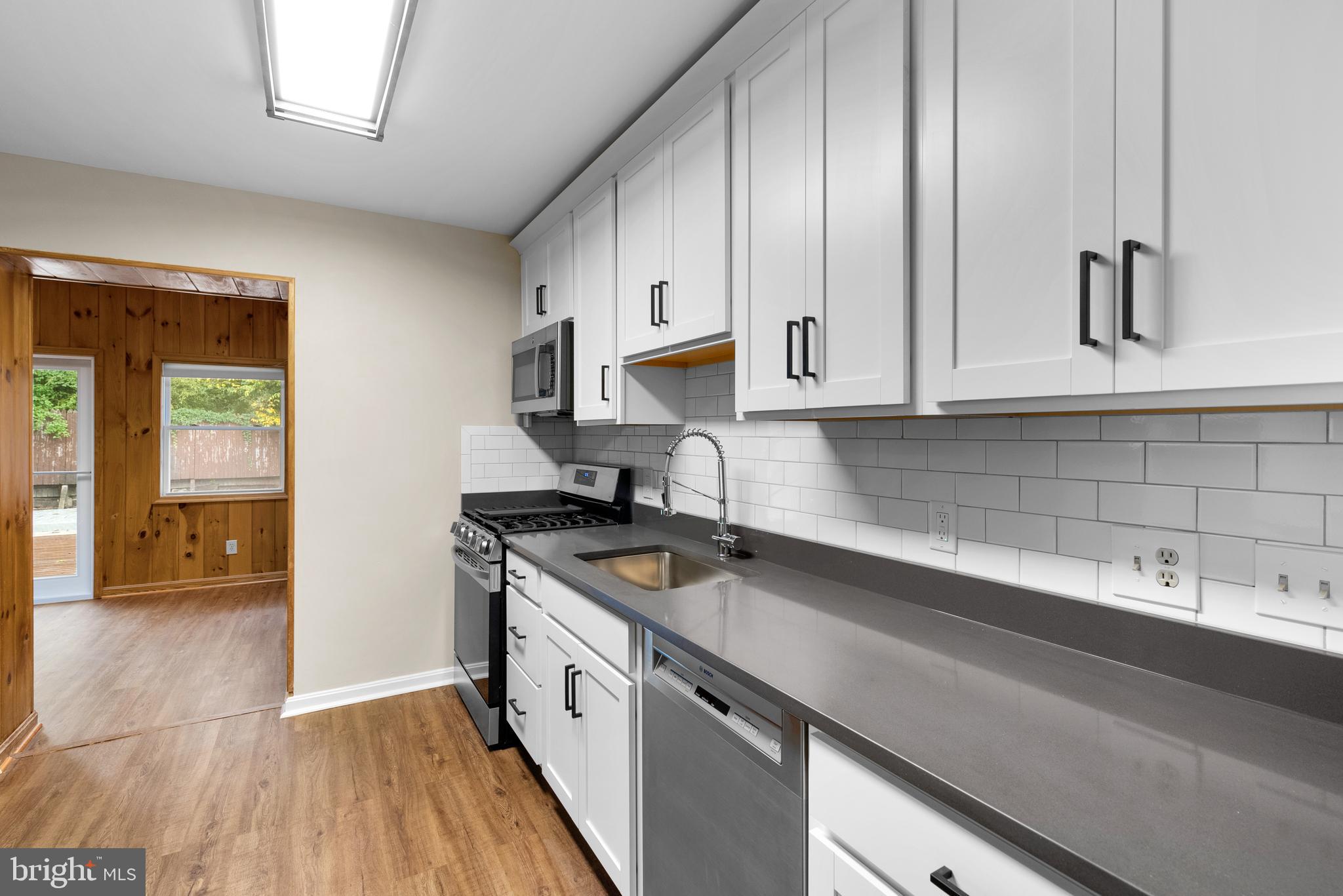 3005 Collins Avenue Silver Spring, MD 20902 - Photo 6 of 24 Gallery Image 6