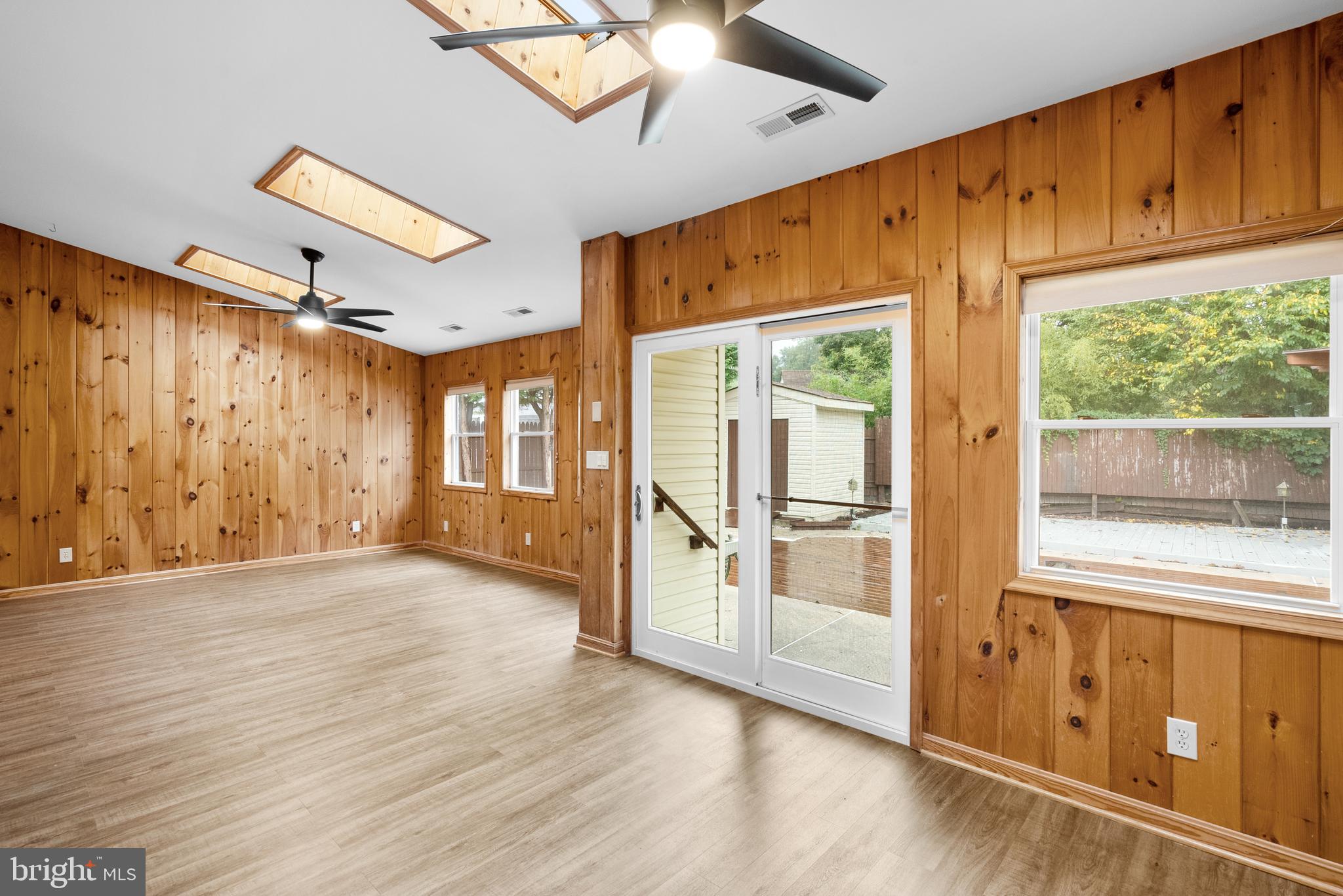 3005 Collins Avenue Silver Spring, MD 20902 - Photo 9 of 24 Gallery Image 9